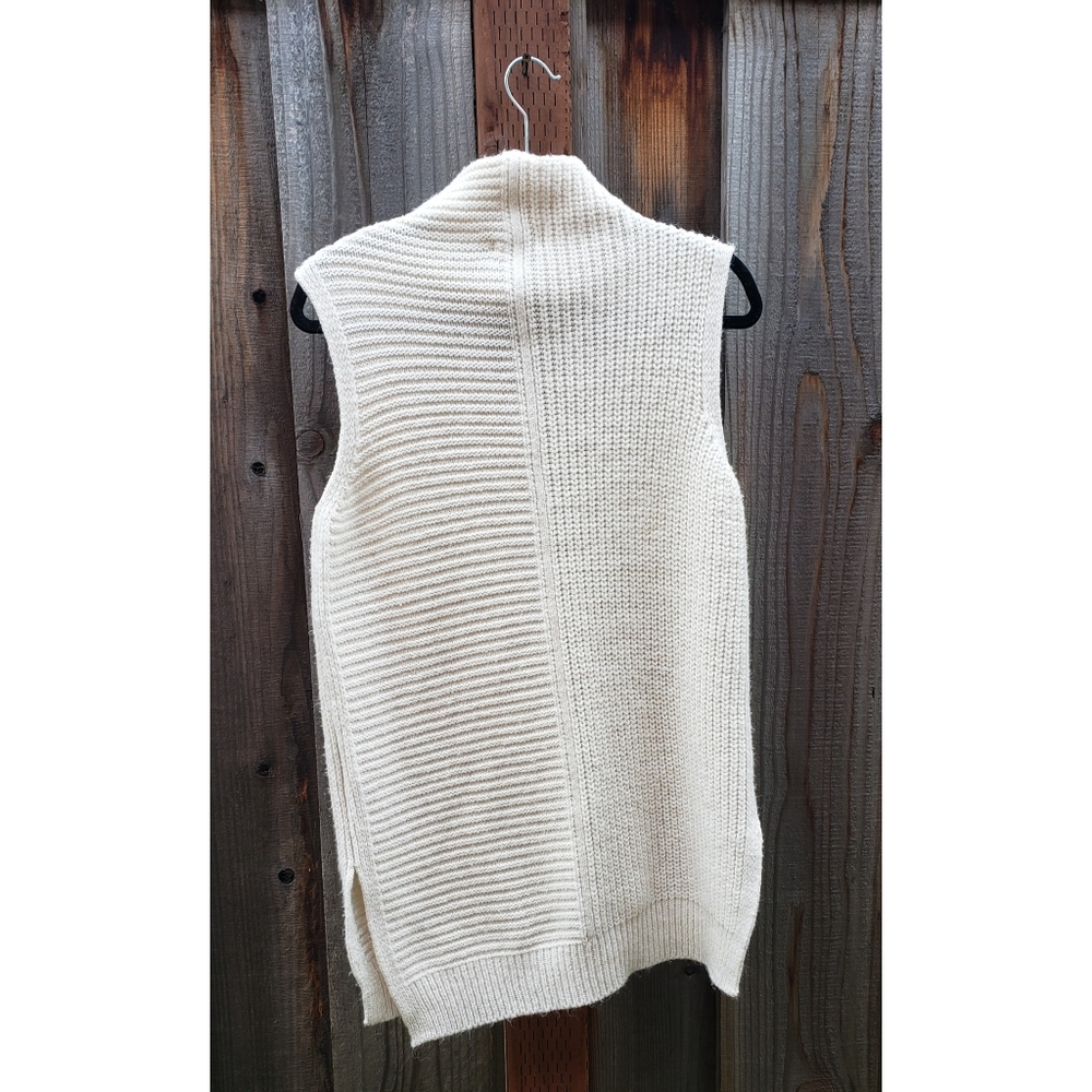 TOPSHOP sweater - Picture 2 of 4